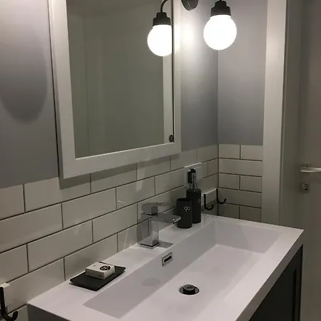 Apartment Grey Corner *